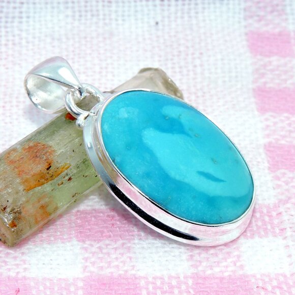 Sleeping Beauty Turquoise Arizona Pendant, Valuable Gemstones Jewelry - Picture 3 of 3